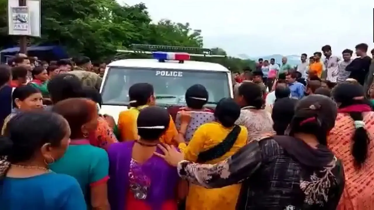 Ankita Bhandari Case: रिजॉर्ट के स्टॉफ ने बताई अंकिता को खाना पहुंचाने से लेकर उसके गायब होने की कहानी
