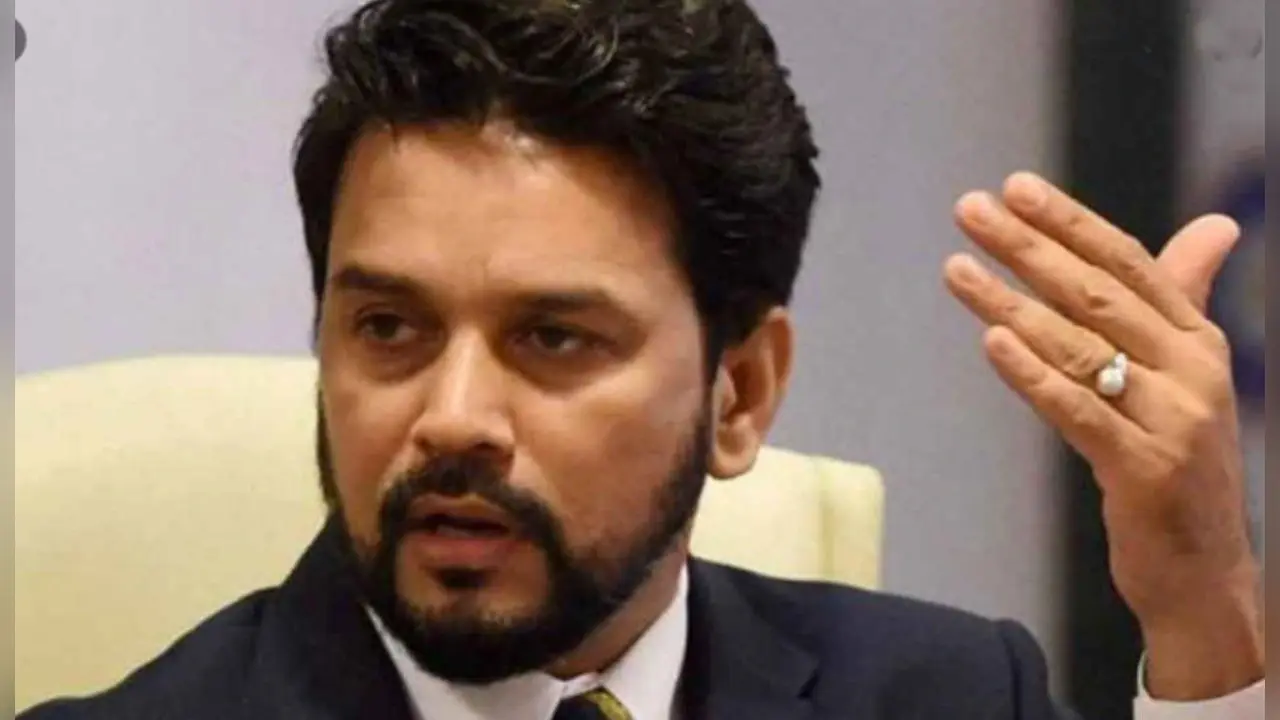जीडीपी आंकड़ों को लेकर कांग्रेस-भाजपा आमने-सामने, अनुराग ठाकुर ने पी चिदंबरम के हमले पर किया पलटवार