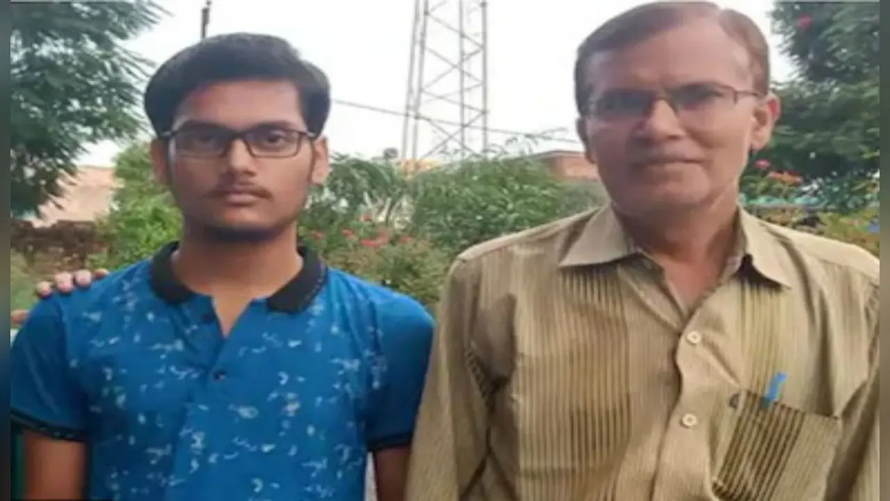 किसान के बेटे अनुराग तिवारी को मिला कार्नेल यूनिवर्सिटी में पढ़ाई करने का ऑफर, जहां के पूर्व छात्र हैं रतन टाटा और विकास खन्ना