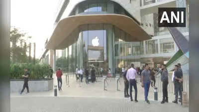 Apple: मुंबई में खुला ऐपल का पहला स्टोर, सीईओ टिम कुक रहे मौजूद