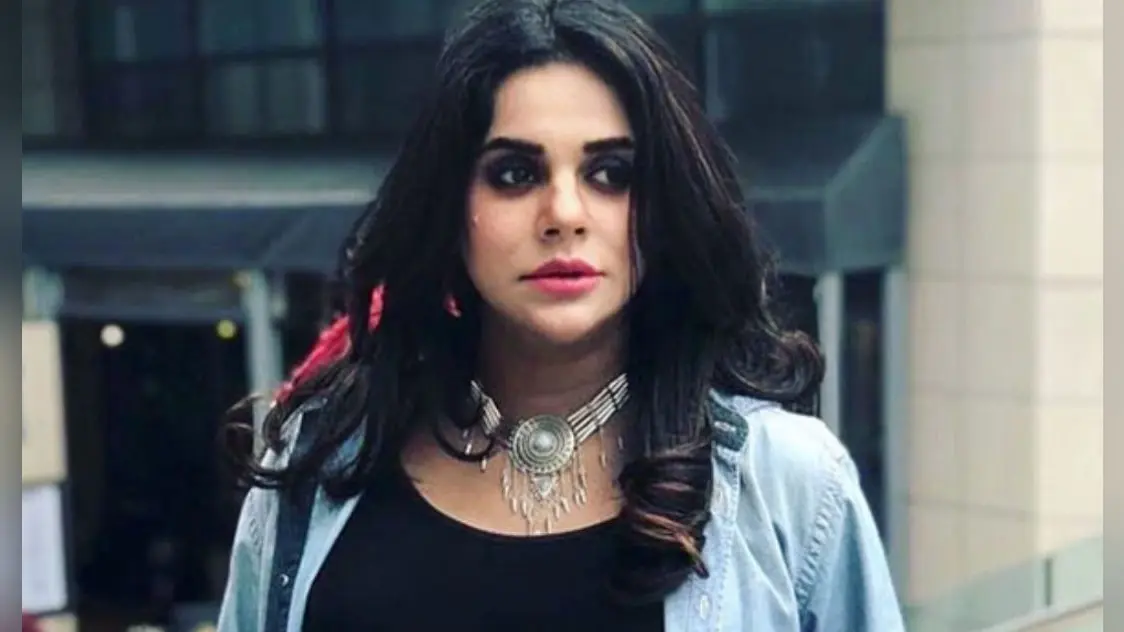 Sara Arfeen Khan का खुलासा- जब लिफ्ट तक मास्क नहीं पहनने पर पड़ोसियों ने कर दिया था पुलिस को फोन…