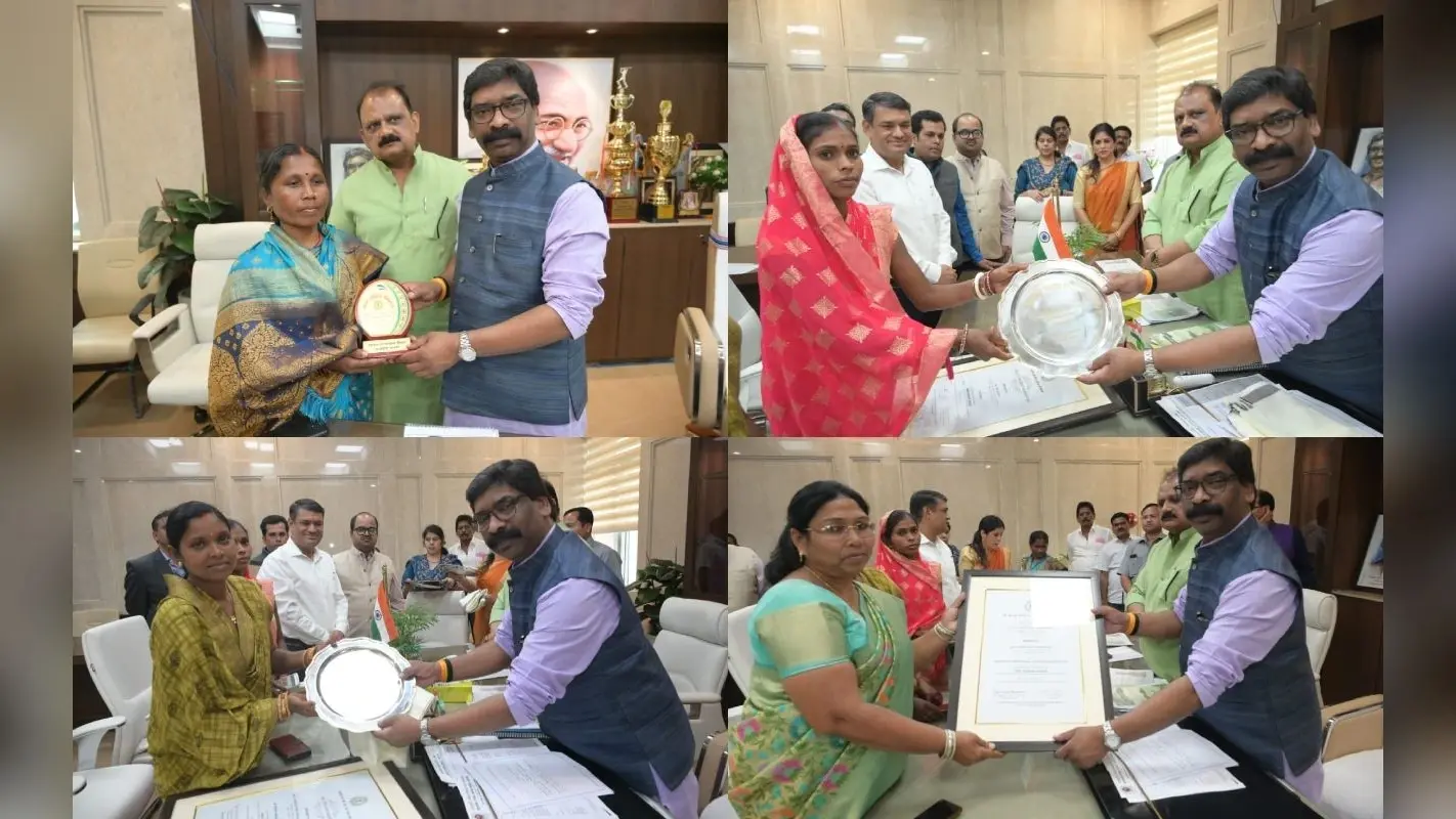 राज्य की चार महिलाओं को CM हेमंत सोरेन ने किया सम्मानित, राष्ट्रपति से पहले ही मिल चुका है अवॉर्ड
