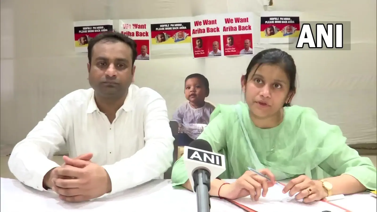 जर्मनी के फॉस्टर होम ‘फंसी’ बेबी अरिहा पर विदेश मंंत्रालय का जवाब, लगातार संपर्क में है भारतीय दूतावास