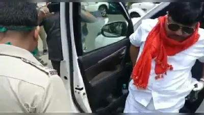बंगाल में कोरोना पर गरमायी राजनीति, भाजपा सांसद जॉन बारला व अर्जुन सिंह को पुलिस ने क्षेत्र में जाने से रोका, राज्यपाल बोले : रियैक्शन का नहीं, एक्शन का समय