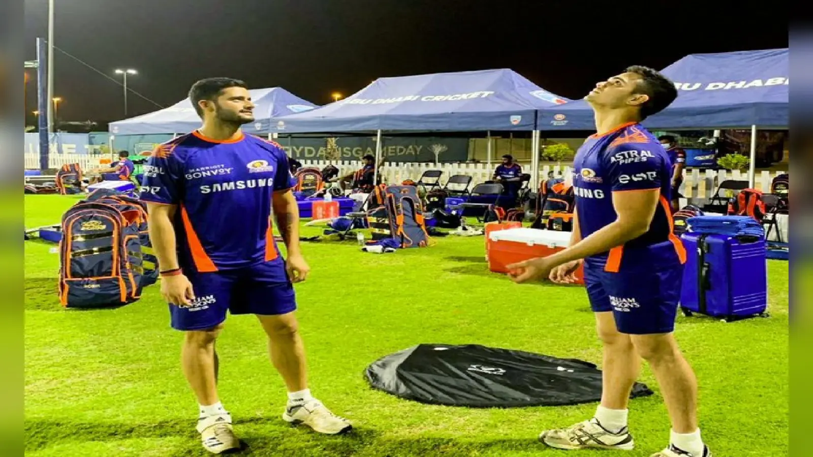 IPL 2021 Auction : सचिन के बेटे अर्जुन तेंदुलकर की आईपीएल में इंट्री, जानें किस टीम ने कितने में खरीदा