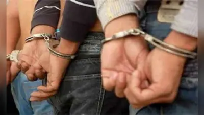 Bengal News: मालदा में डकैती की साजिश रच रहे पांच गिरफ्तार, हथियार जब्त