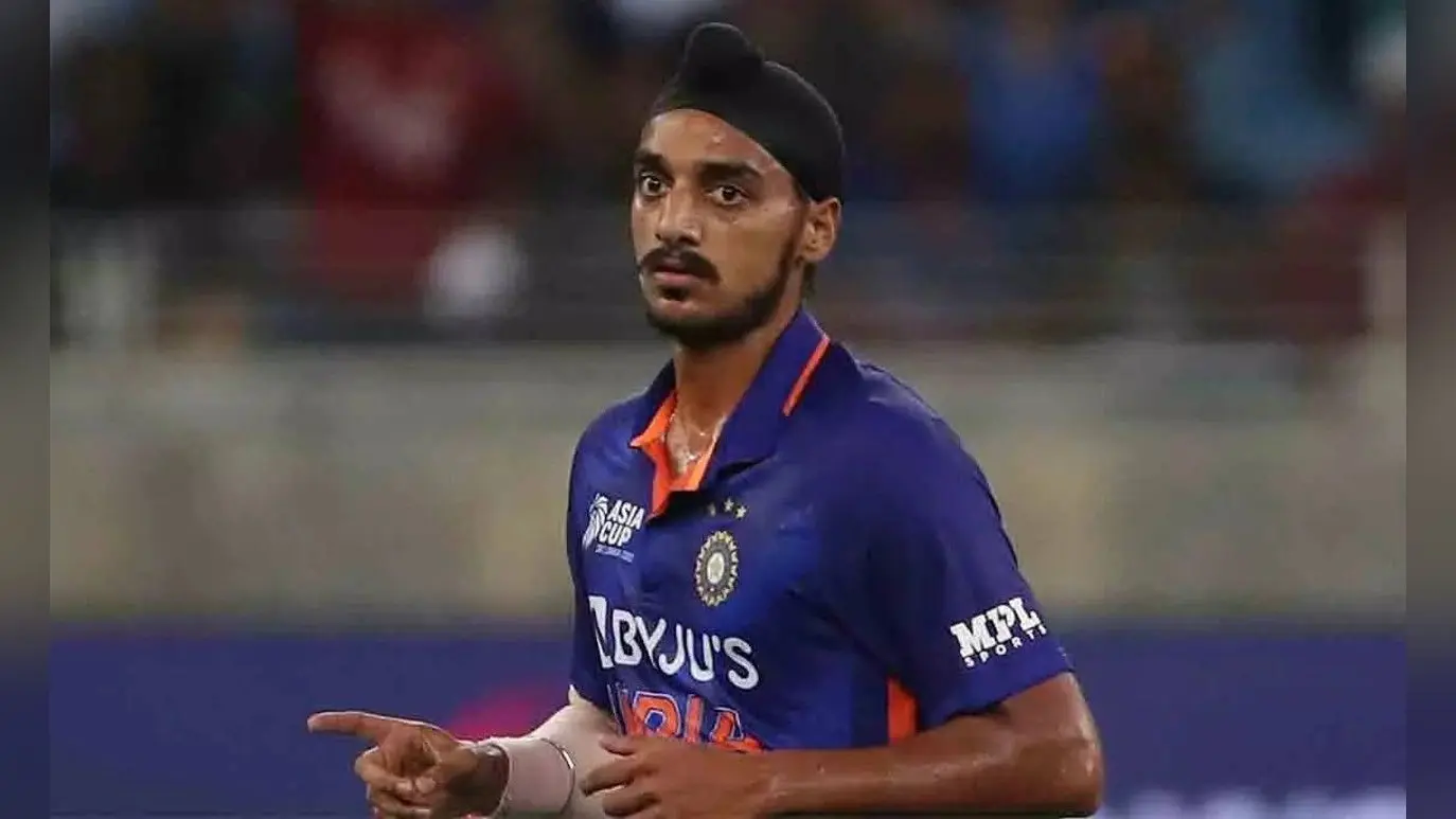 IND vs PAK: अर्शदीप सिंह को ट्रोल करने से नाराज नहीं हैं उनके माता-पिता, कहा- इसे सकारात्मक रूप में लें