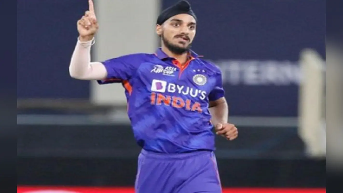 IND vs SL 2nd T20: अर्शदीप ने लगाई नो-बॉल की झड़ी, सोशल मीडिया पर भड़के फैंस