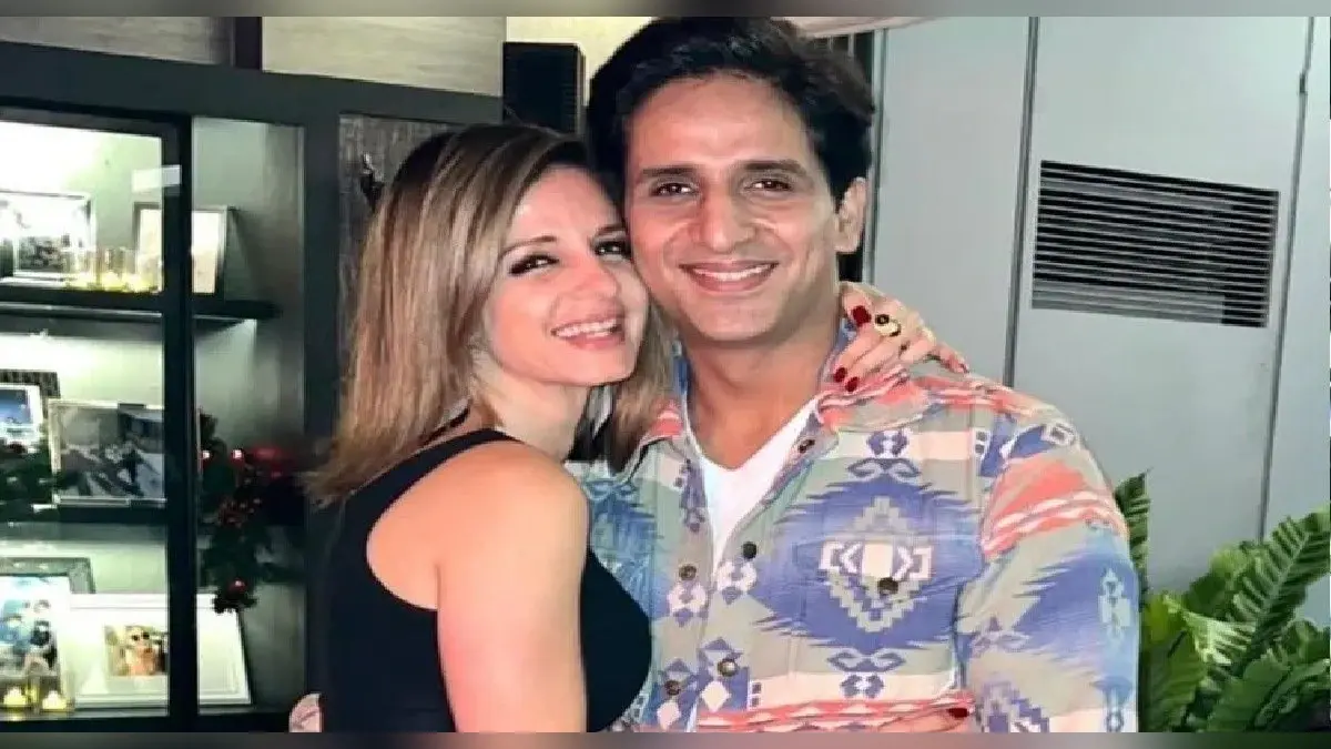 Sussanne Khan ने रुमर्ड ब्वॉयफ्रेंड अर्सलान गोनी के साथ शेयर की खास तसवीर, कमेंट में एक्टर ने लिखा- Love You