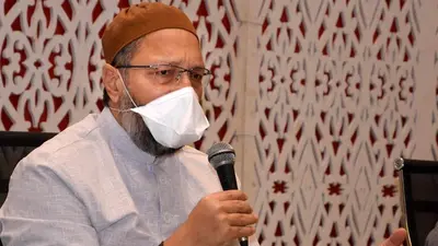 ओवैसी ने कसा तंज, कहा- जीने के लिए ऑक्सीजन नहीं मिल रही, स्वास्थ्य मंत्री दें रहे हैं डार्क चॉकलेट खाने की सलाह
