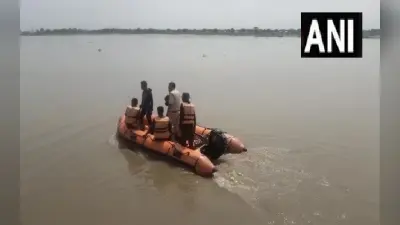 असम में नाव पलटने से कई लोग लापता, पुल से टकराने के बाद हुए हादसा
