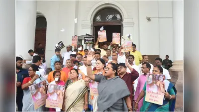 रांची का कांटाटोली चौक दिन भर रहा जाम, लालपुर में विधानसभा अध्यक्ष का काफिला भी फंसा