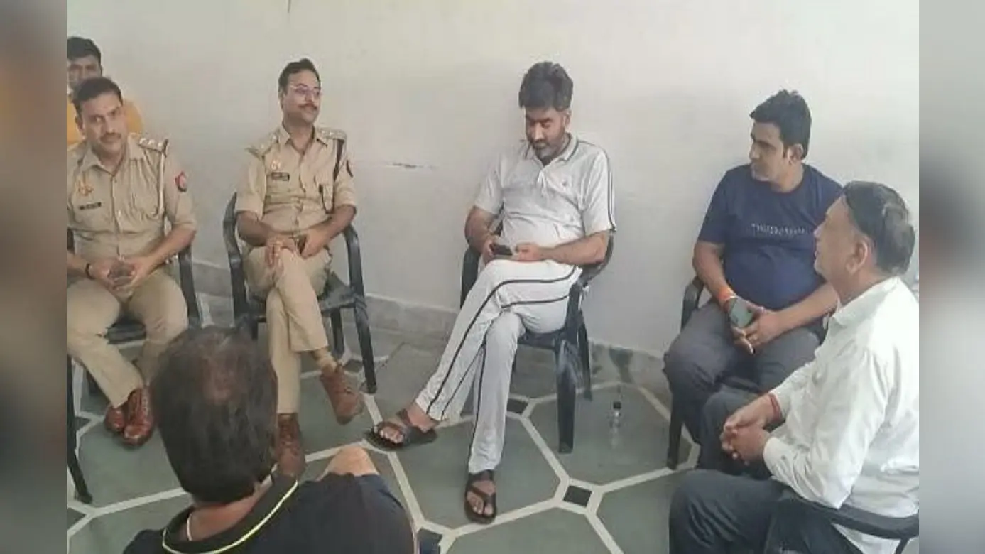 मेरठ में सपा विधायक अतुल प्रधान नजरबंद, पहलवानों के समर्थन में जा रहे थे दिल्ली, बोले-सरकार की तानाशाही…