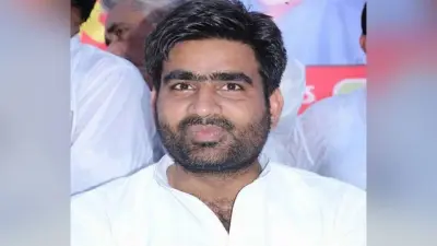 UP: विधानसभा से फेसबुक लाइव करना सपा MLA को पड़ा भारी, सतीश महाना ने अतुल प्रधान को दिया ये दंड