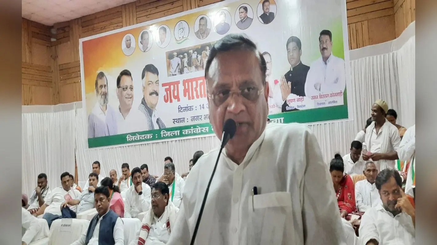 फूट-फूटकर रो पड़े कोलेबिरा विधायक नमन विक्सल कोंगाड़ी, कांग्रेस प्रदेश प्रभारी की मौजूदगी में मांगी माफी