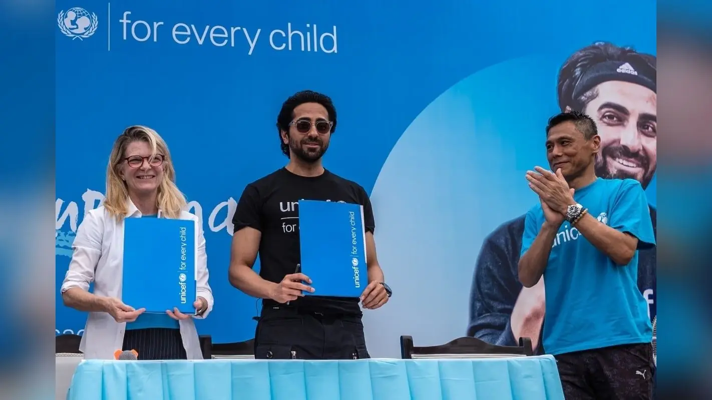 UNICEF इंडिया के नेशनल एम्बेसडर बने आयुष्मान खुराना, मंच से कहा- बाल अधिकारों के लिए दृढ़ आवाज बनाए….