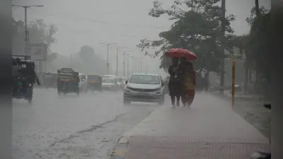 UP Weather Live: यूपी के इन जिलों में आज भी बरसेगी बदली, जानें आपके शहर मे कैसा रहेगा मौसम
