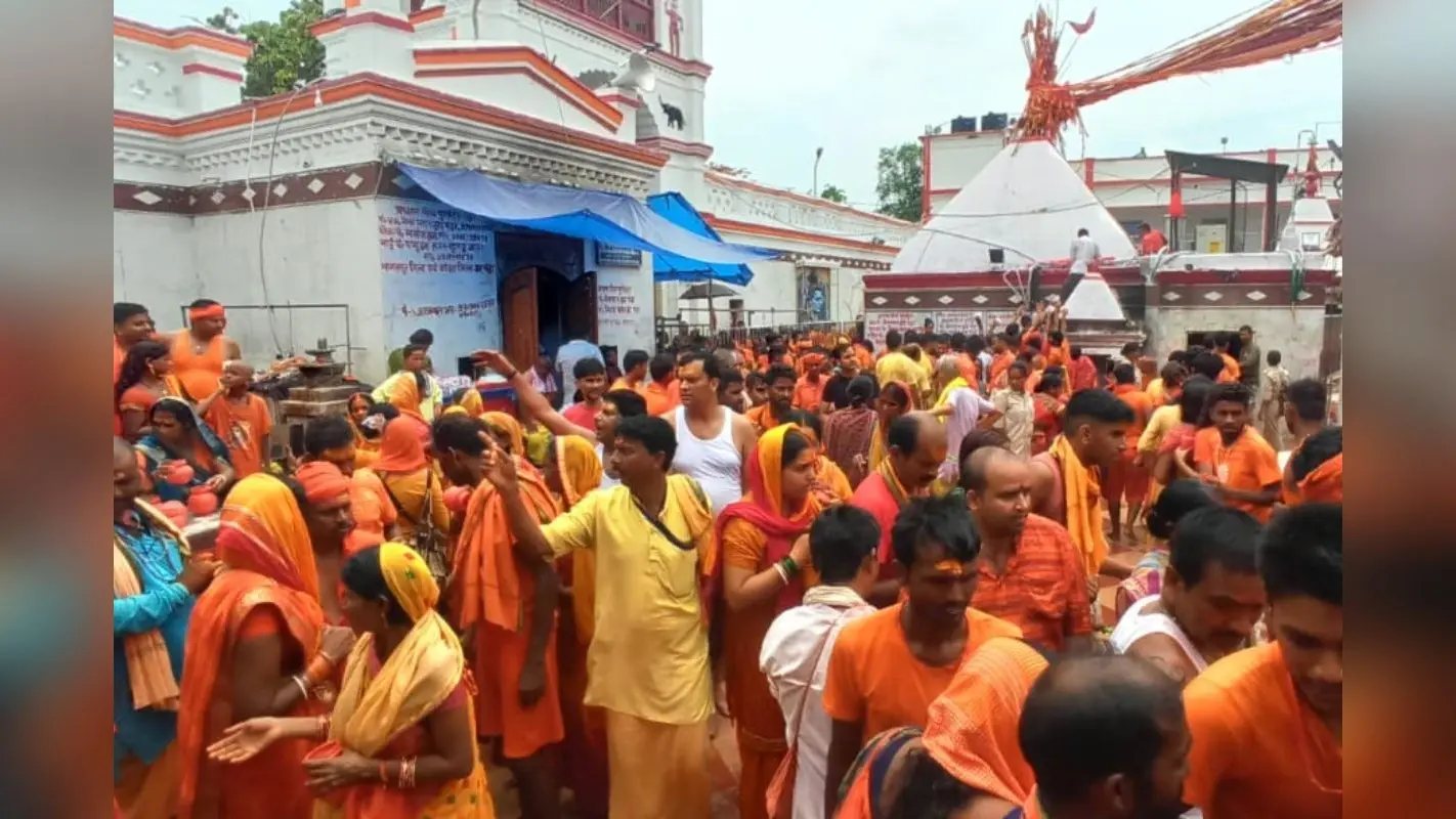 Shravani Mela 2023: शिवमय है बाबा बासुकिनाथ की नगरी, 42 हजार से अधिक कांवरियों ने किया जलाभिषेक