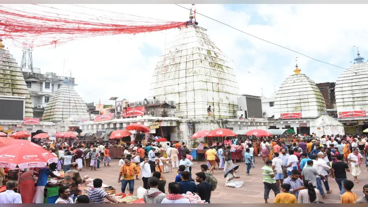 श्रावणी मेला से पहले बाबा मंदिर में दिखेंगे कई बदलाव, शीघ्रदर्शनम व्यवस्था को दुरुस्त करने की पहल शुरू