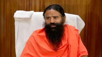 बाबा रामदेव ने अब दवा कंपनियों से पूछे 25 सवाल, कहा- ऐलोपैथी और आयुर्वेद के आपस में झगड़े खत्म करने की कोई दवा है तो बता दें?
