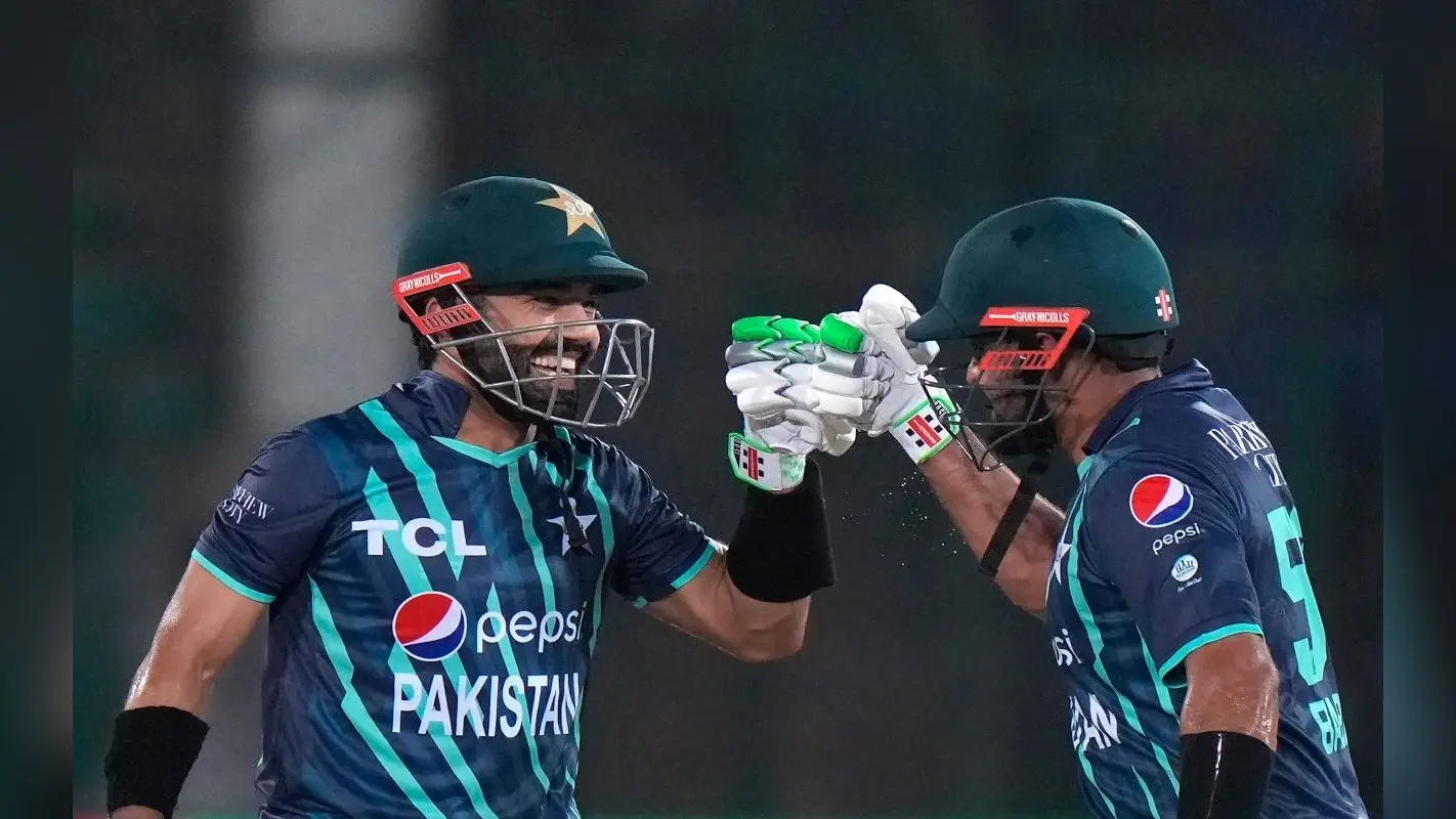 बाबर आजम और मोहम्मद रिजवान की जोड़ी ने रोहित-धवन को छोड़ा पीछे, अपने नाम किया ये बड़ा रिकॉर्ड