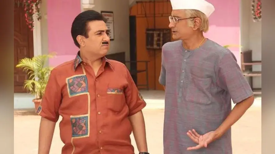 TMKOC: क्या आप जानते हैं शो में पिता चंपकलाल की फीस ज्यादा है या बेटे जेठालाल की?