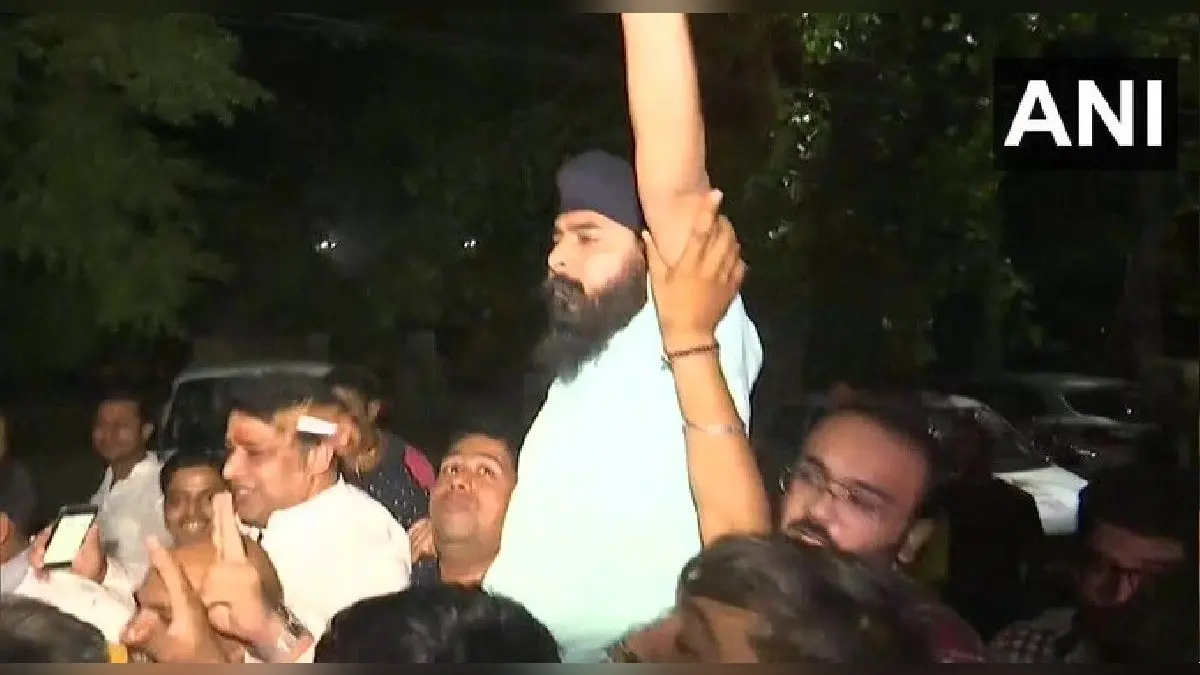गुरुग्राम में मजिस्ट्रेट के सामने पेशी के बाद तेजिंदर बग्गा को मिली रिहाई, आज पंजाब-हरियाणा HC में सुनवाई