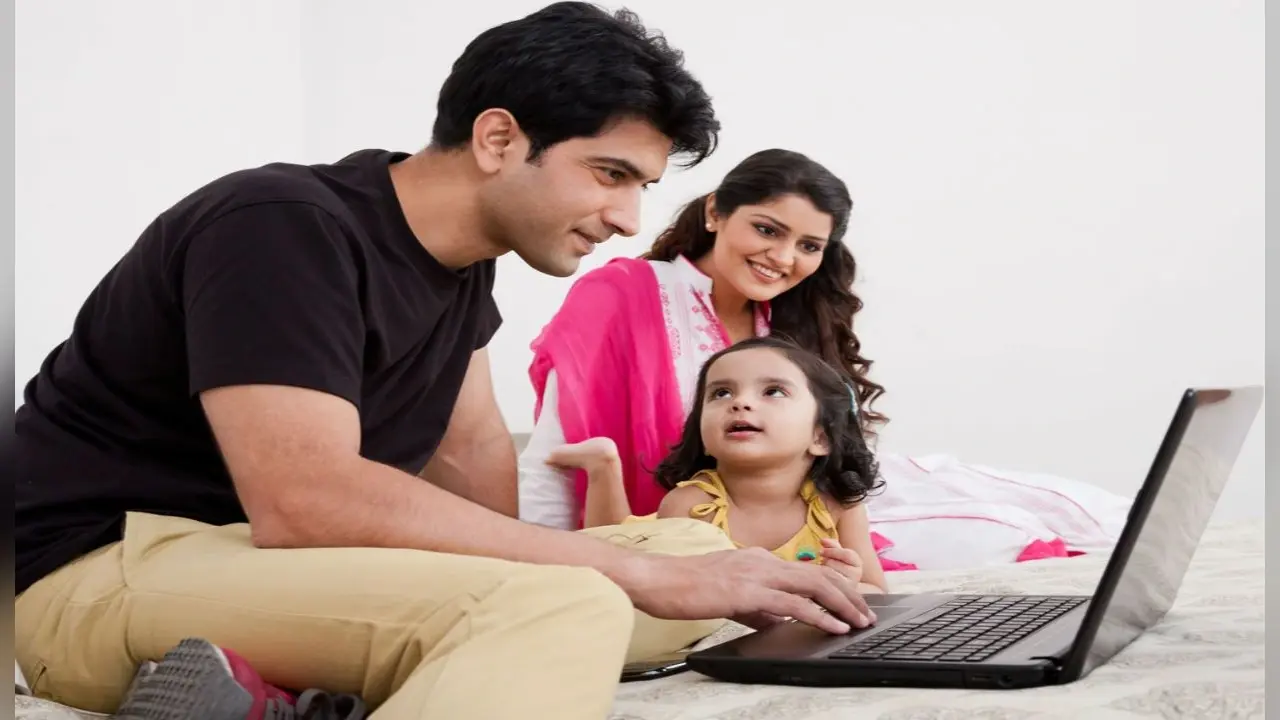 Bajaj Finance FD Calculator : अपनी सैलरी और बोनस को बढ़ाने के लिए बजाज फाइनैंस FD में निवेश करें