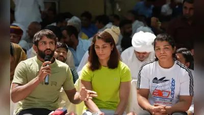 यूनाइटेड वर्ल्ड रेसलिंग ने भारत से निलंबन हटाया, WFI को पहलवालों पर कार्रवाई नहीं करने का दिया निर्देश