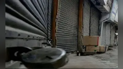Lockdown 3.0: नौ नए कोरोना पॉजिटिव मिलने के बाद बलिया जिला रेड जोन में तब्दील ,आधा दर्जन से अधिक जगह किए गए सील