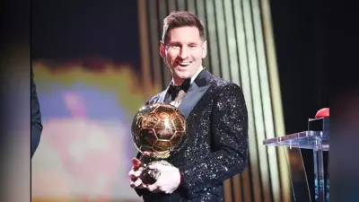 रोनाल्डो को पछाड़ लियोनल मेसी ने रिकॉर्ड सातवीं बार जीता Ballon d’Or 2021 का खिताब