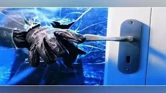 Bihar crime: अररिया में दुकान की छत काटकर चोरों ने 3 लाख की चोरी की, पर्चा छोड़ा- ‘जाओ माफ किया’
