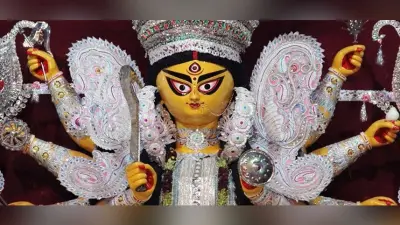 Dussehra 2022 : बक्सर के मुरार के Durga Puja पंडाल में अपने विराट रूप में दर्शन देगी मां भगवती