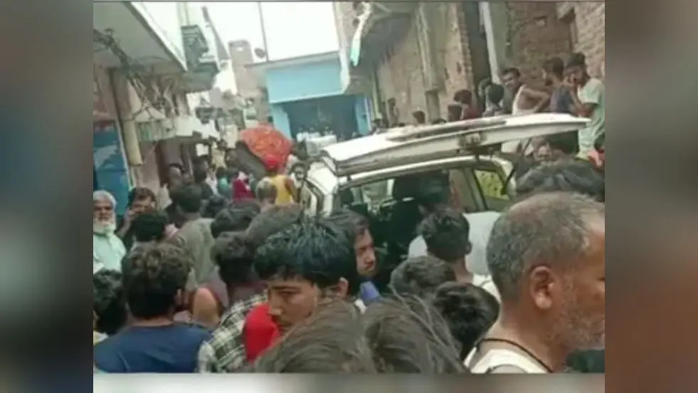 बरेली: बैंड की बग्गी में करंट उतरने से दो युवकों की मौत, मासूम की ऐसे बची जान, एक सप्ताह में दूसरा हादसा