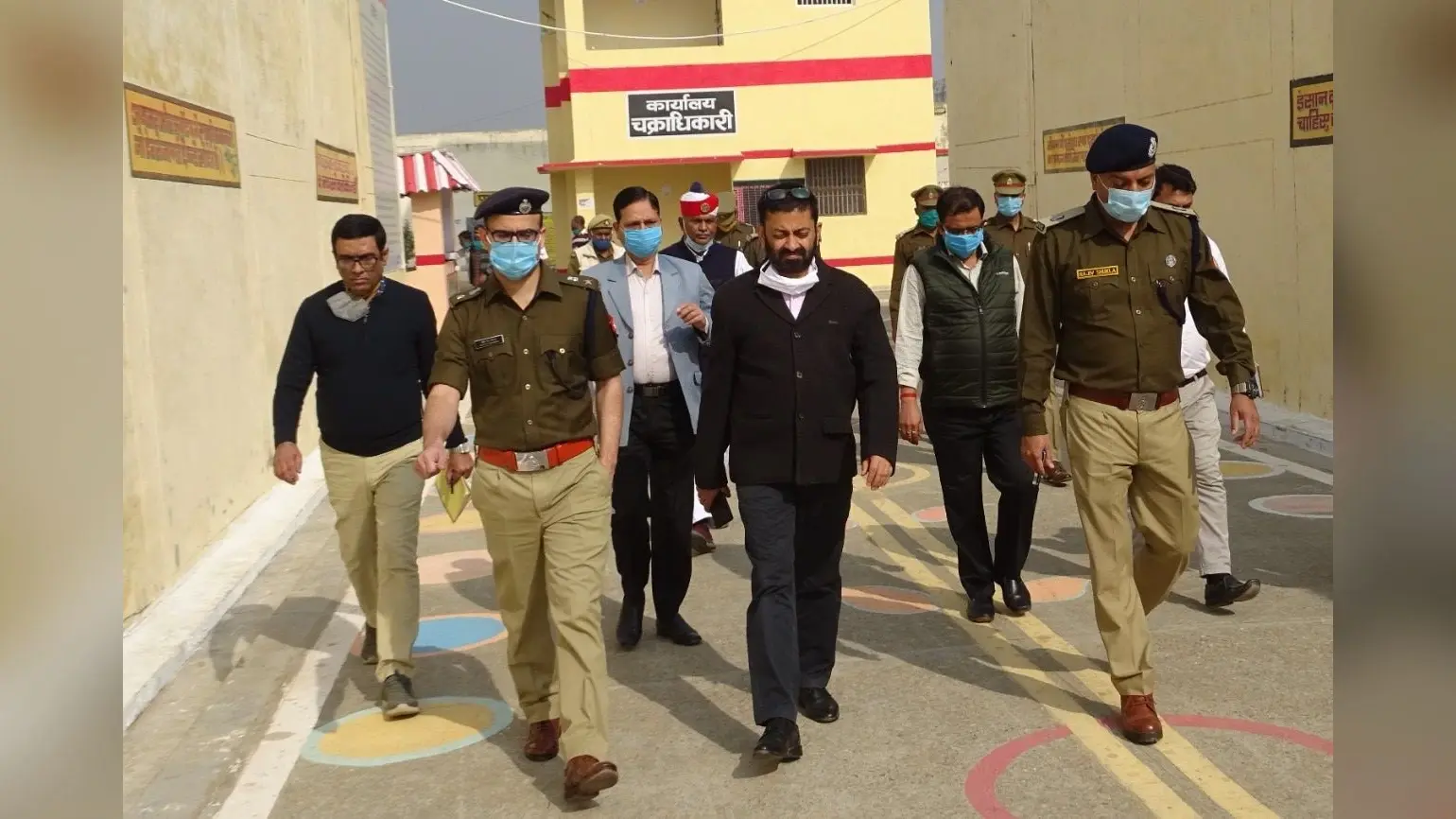 Bareilly News: अचानक जिला जेल पहुंचे डीएम-एसएसपी, कैदियों के बैरक की ली तलाशी, गंदगी पर जताई नाराजगी