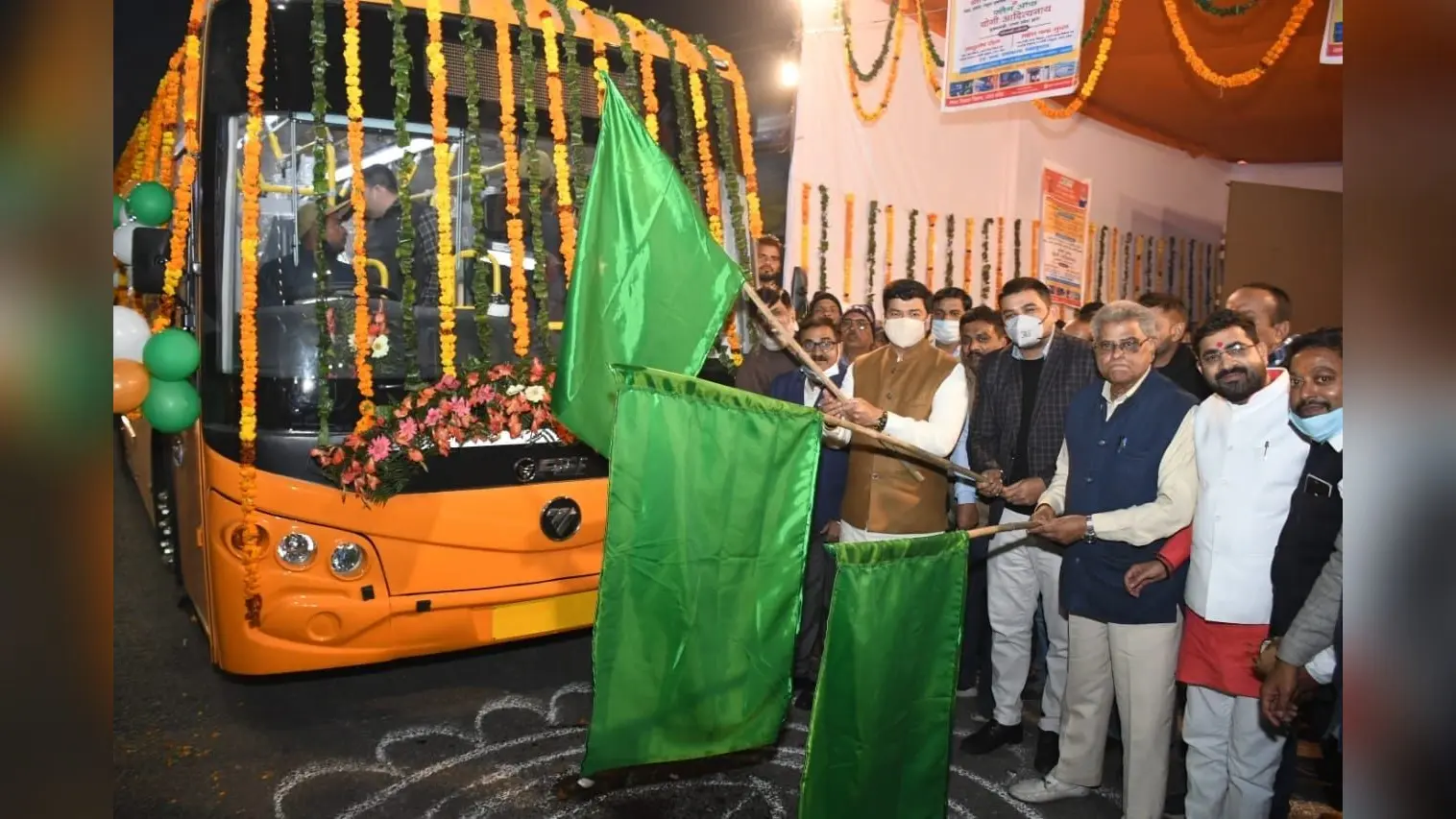 Bareilly: प्रभात ने समय रहते बचाई थी दोस्त की जान, खुद को मौत ने नहीं दिया संभलने का मौका, वीडियो वायरल