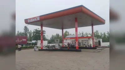 बरेली में सांसद संतोष गंगवार ने गिनाईं सरकार की उपलब्धियां, लोकसभा-निकाय चुनाव पर बोले…