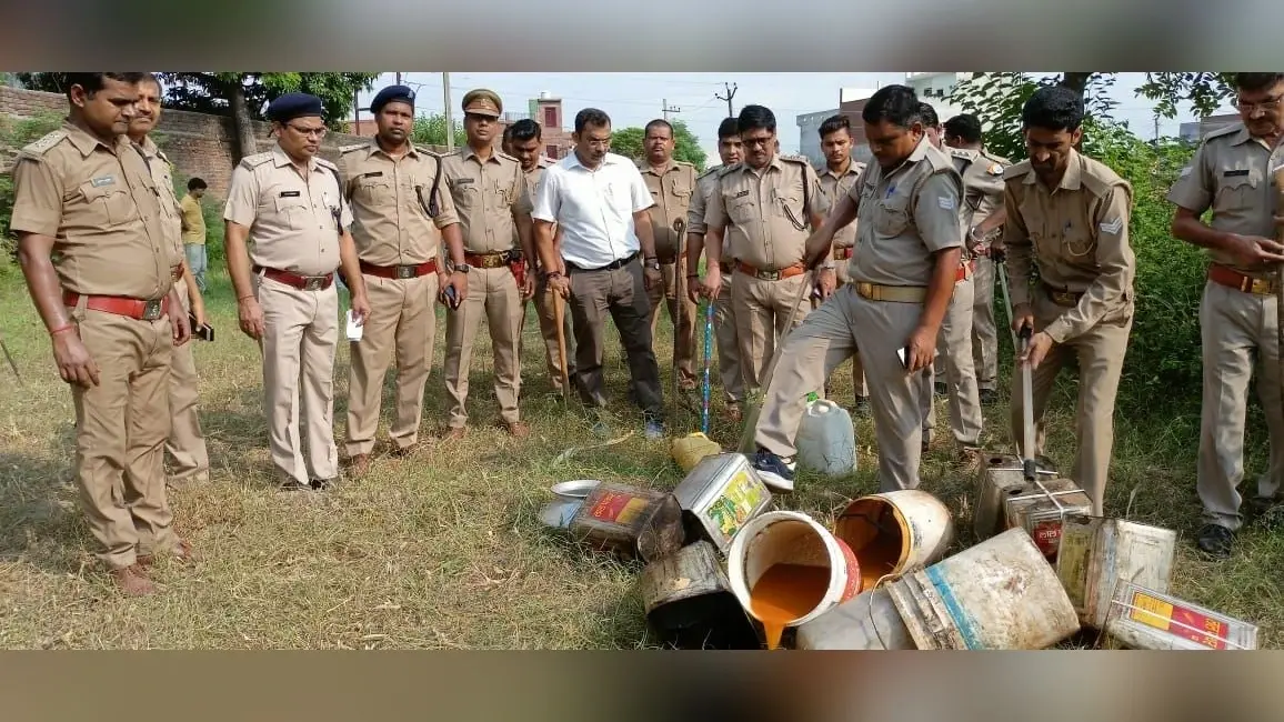इटावा में सीखी हिंदी, बैलगाड़ी चलाकर बटोरी सुर्खियां, जानिए कौन हैं बरेली की नई कमिश्नर सेल्वा कुमारी जे