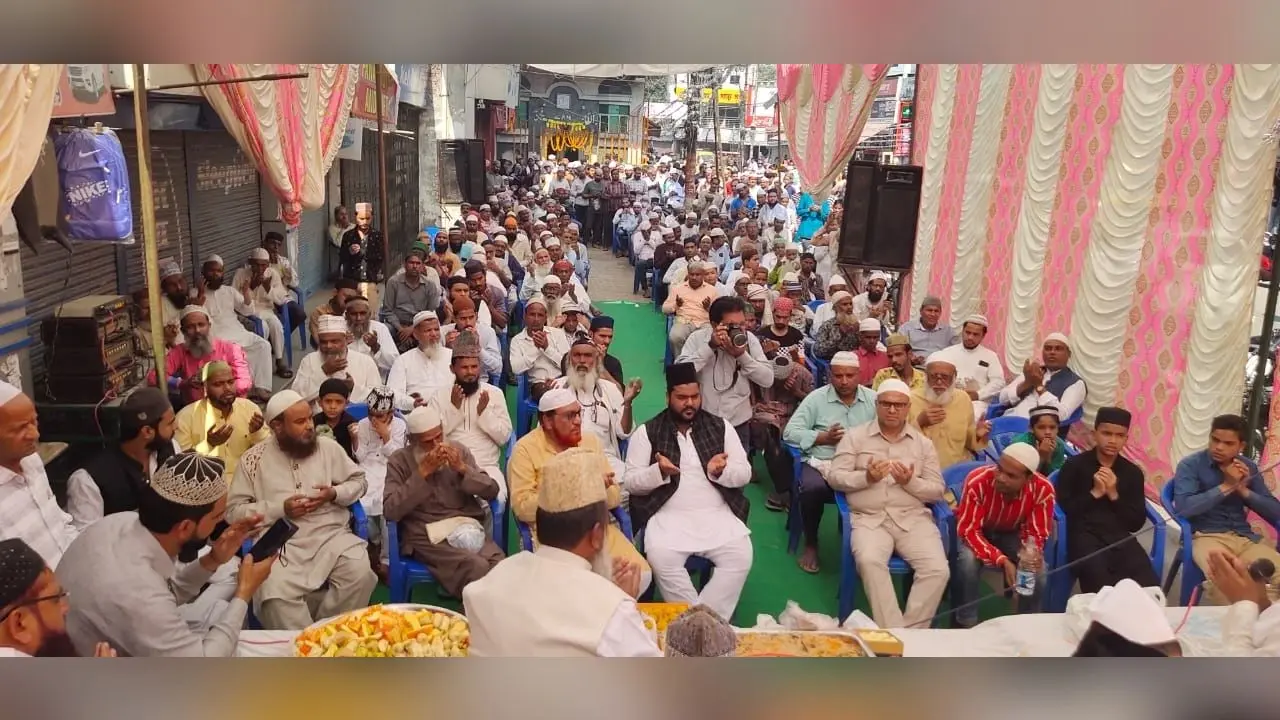 बरेली में पहलवान साहब के उर्स में कुल शरीफ की रस्म अदा, मुल्क में अमन-चैन की मांगी दुआ