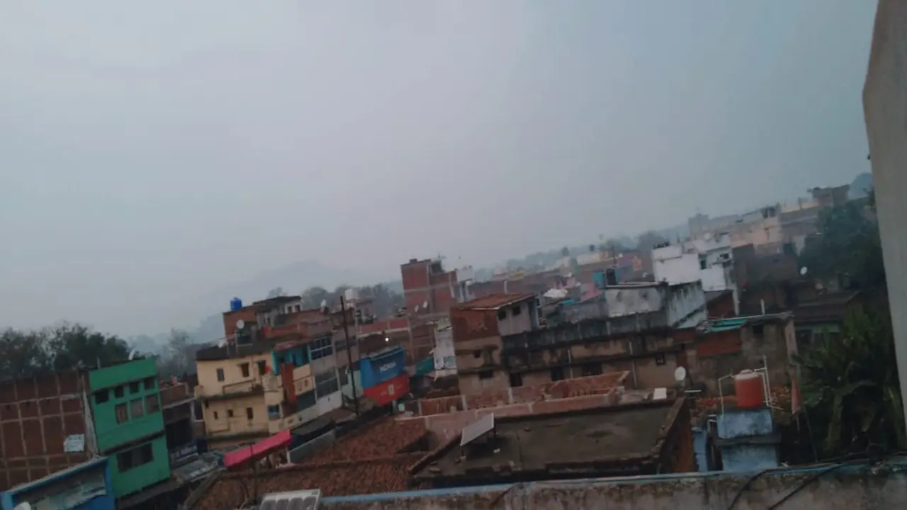 Jharkhand Weather News: झारखंड में बदलने लगा मौसम का मिजाज, छाने लगे बादल, राज्य में यलो अलर्ट