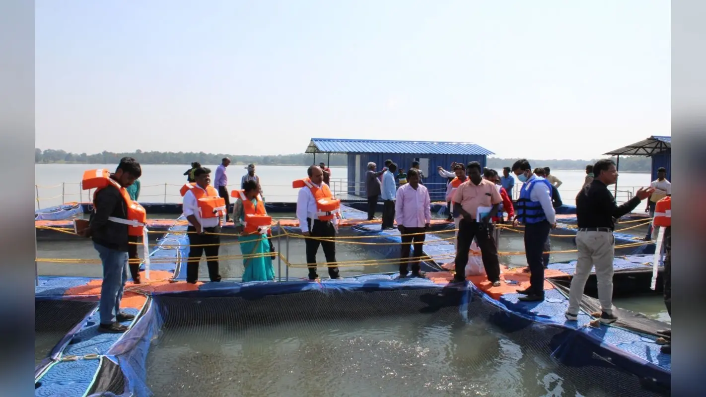 गुमला में मत्स्य पालन से आयेगी नीली क्रांति, नई तकनीक पर हो रहा काम