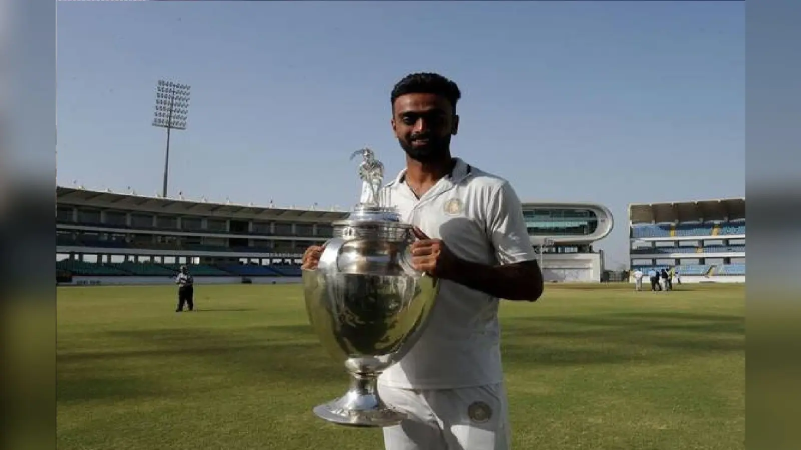 Domestic Cricket Season: बीसीसीआई ने किया घरेलू सत्र का ऐलान, इस दिन शुरू होगा रणजी ट्रॉफी, देखें पूरा शेड्यूल