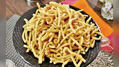 बेसन से बने मीठे-नमकीन व्यंजन