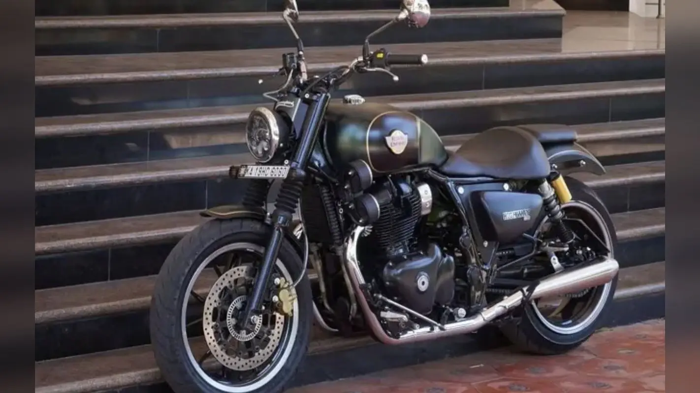Royal Enfield Shotgun 650: अपने धांसू लुक से सबको दीवाना बना रहा रॉयल एनफील्ड शॉटगन 650, जल्द होगी लॉन्चिंग