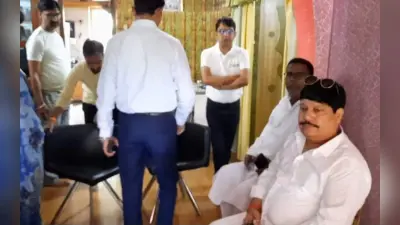 Photos : भूमि रखा कमेटी ने कई मुद्दों को लेकर महकमा शासक के खिलाफ प्रदर्शन कर सौंपा ज्ञापन