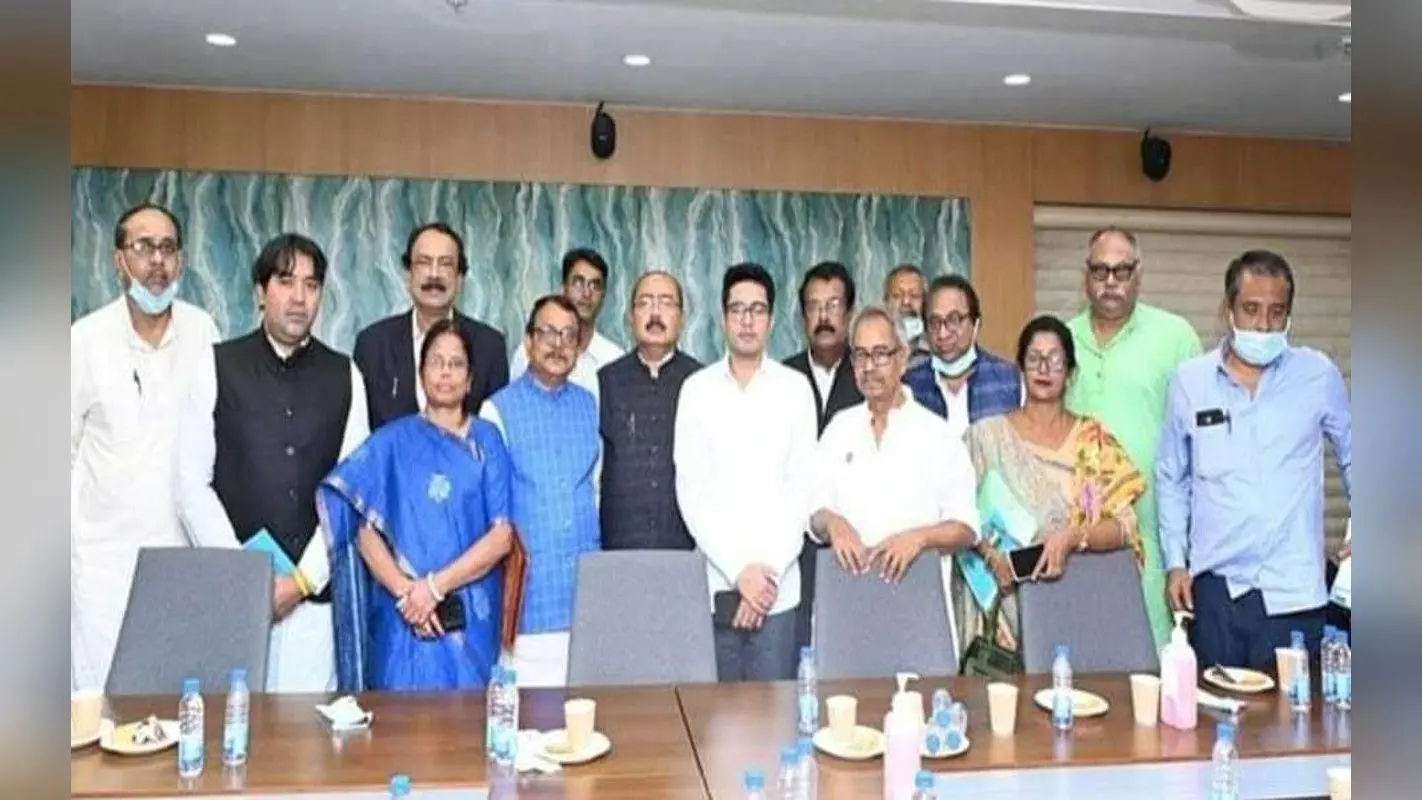 West Bengal: अनुब्रत मंडल बने रहेंगे बीरभूम जिला तृणमूल कांग्रेस के अध्यक्ष, जिला कमेटी में होगा फेरबदल