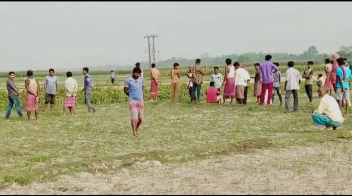 Bengal Assembly Election 2021: कूचबिहार में जहां कल हुई थी फायरिंग उससे 10 किमी दूर पर आज बम बरामद, इलाके में हड़कंप