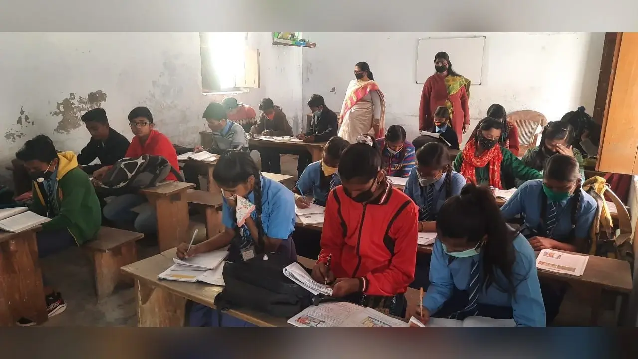 बंगाल के 4 हजार से अधिक स्कूलों में क्यों नहीं हुआ एक भी एडमिशन, सामने आई चौंकाने वाली वजह