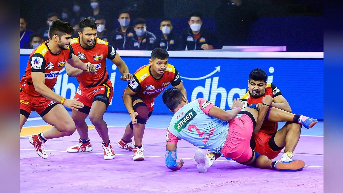 Pro Kabaddi League: बेंगलुरु बुल्स ने जयपुर पिंक पैंथर्स को 38-31 से हराया, पवन का सुपर 10 रेड