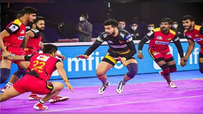 Pro Kabaddi League: बेंगलुरु बुल्स और तेलुगु टाइटंस का मुकाबला 34-34 से ड्रॉ, बेनीवाल का पहला सुपर 10